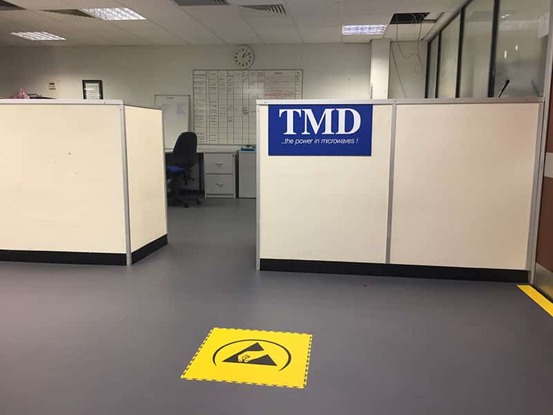 Interlocking ESD Floor Tiles 7